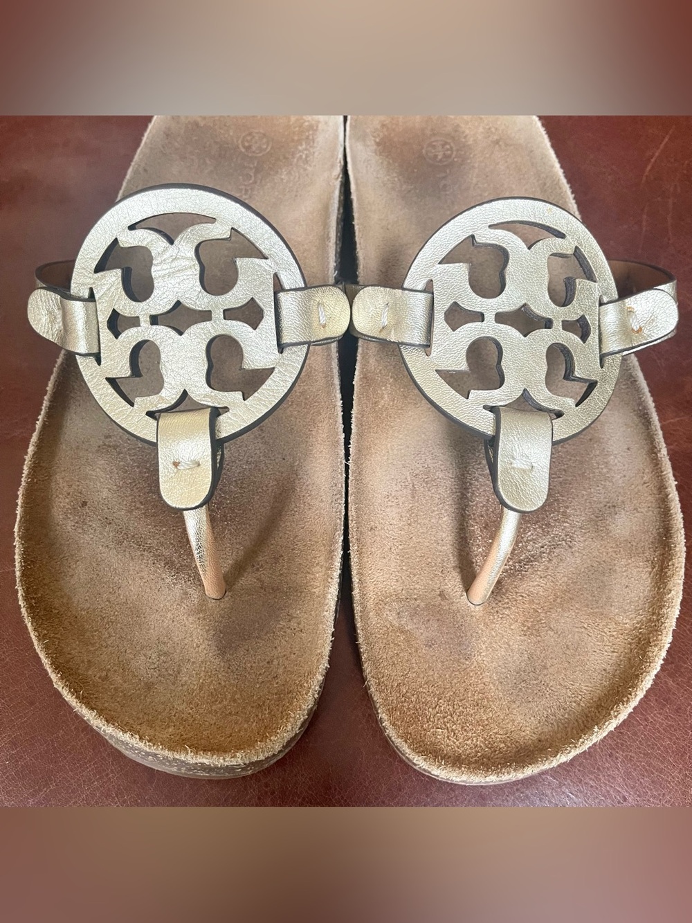 Tory Burch Metallic Silver Logo Cork Wedge Thong Sandals - Picture 10 of 12
